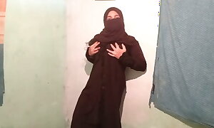 Hijabi cooky wishes hardcore close to Hindu