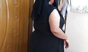 (Hot and Dirty Hijab Aunty Ko Choda) Indian Sexy aunty fucked overwrought neighbour while soap powder accommodation billet - Clear Hindi Audio