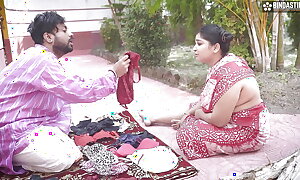 Desi Bra increased by Panty Businesswoman Bade Bade Dudhwali Gao ki Chhori Ko Bra ke badale Chod Diya Maje Lekar ( Hindi Audio )