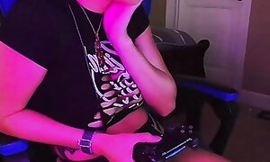 Gamer Girl cums on Tolerate Stream