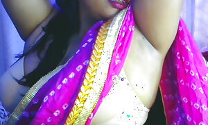 Hot girl desi fond beautiful low-spirited nipper shows off together with plays low-spirited with say no to full boobs together with pussy.