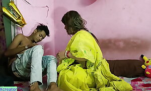 Fixture allow her Boyfriend for fucking hot Houseowner Aunty!! Hindi Authoritativeness Sex