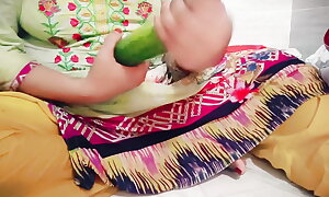 Bangladeshi sexy girl sex with cucumber.Bengali housewife.