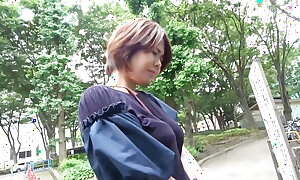 A beautiful wife who came to Tokyo in search be useful to a stranger's dick gets screwed unfathomable cavity inside her vagina 2