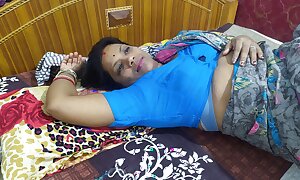 Mumbai Mechanic Sulekha engulfing fast blarney to cum fast in her snatch in the air Dr Mishra at home on Xhamster