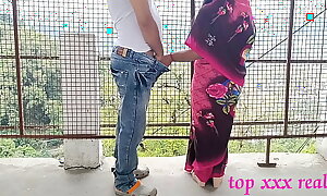 XXX Bengali hot bhabhi amazing outdoor sex in Nautical port saree in all directions pounding thief! XXX Hindi thong series sex Last Episode 2022