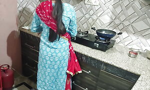 bhabhi ne devar ke saath kiye labyrinth kitchen main low blow hasband mission pe be passed on close by hindi voice